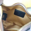 Fendi Nano Fendigraphy 小牛皮流浪包 粉色