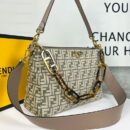 Fendi Nano F米色小牛皮包