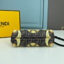 Fendi 小型 First 包，Fendace 巴洛克面料，棕色