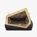 Fendi 小号 Fendigraphy 小牛皮流浪包 银色