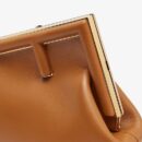 Fendi 中号鳄鱼皮法棍包，蓝色