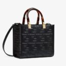 Fendi 中号法棍复刻包，鳄鱼皮，白色