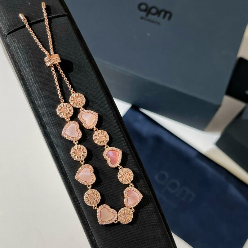 APM Monaco粉母贝心相连可调节手链 - Image 7