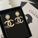 ☑️CHANEL香奈儿双c字母珍珠耳钉耳环