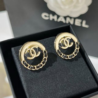 ☑️CHANEL香奈儿双c黑皮绳耳钉耳环