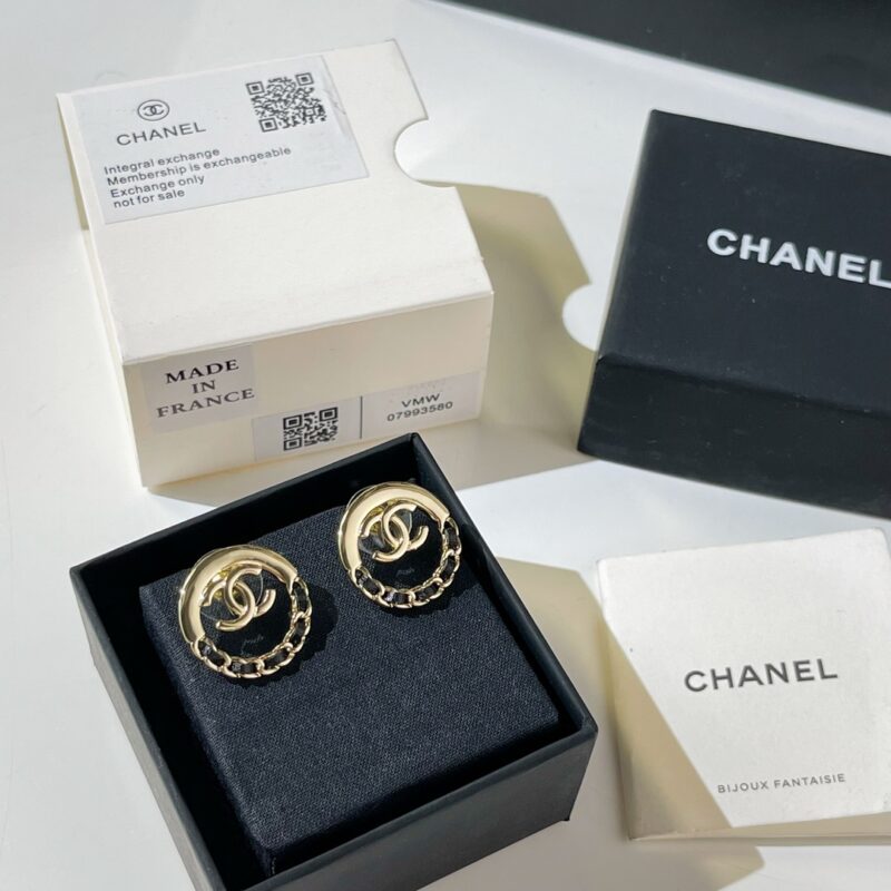☑️CHANEL香奈儿双c黑皮绳耳钉耳环 - Image 5