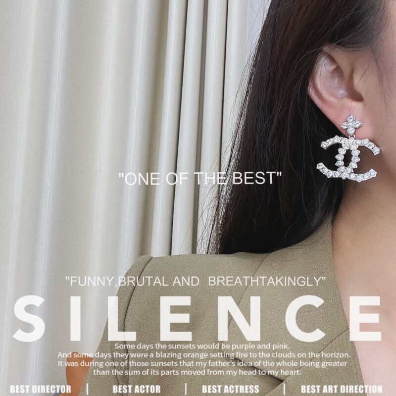 ☑️CHANEL香奈儿双c珍珠四叶草耳钉耳环 - Image 5