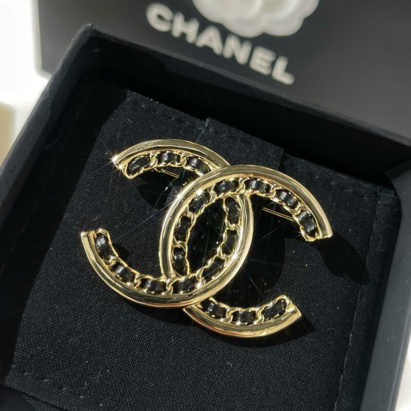 ☑️CHANEL香奈儿双c黑皮绳胸针 - Image 6
