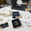 i1648039905_548_0.jpg ☑️CHANEL香奈儿双c黑皮绳胸针