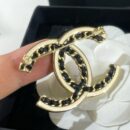 ☑️CHANEL香奈儿双c黑皮绳胸针