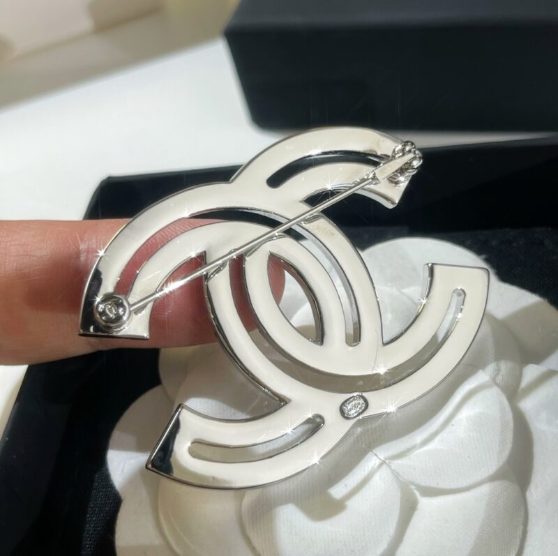 ☑️CHANEL香奈儿双c满钻胸针 - Image 7
