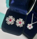 ☑️TIFFANY&Co.蒂芙尼四叶草红宝石项链 耳钉