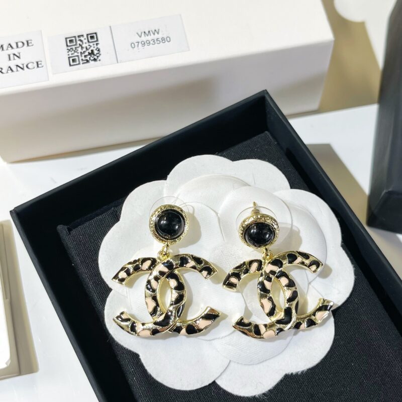☑️CHANEL香奈儿双c豹纹耳钉耳环 - Image 4