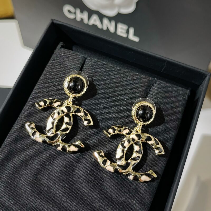 ☑️CHANEL香奈儿双c豹纹耳钉耳环 - Image 8