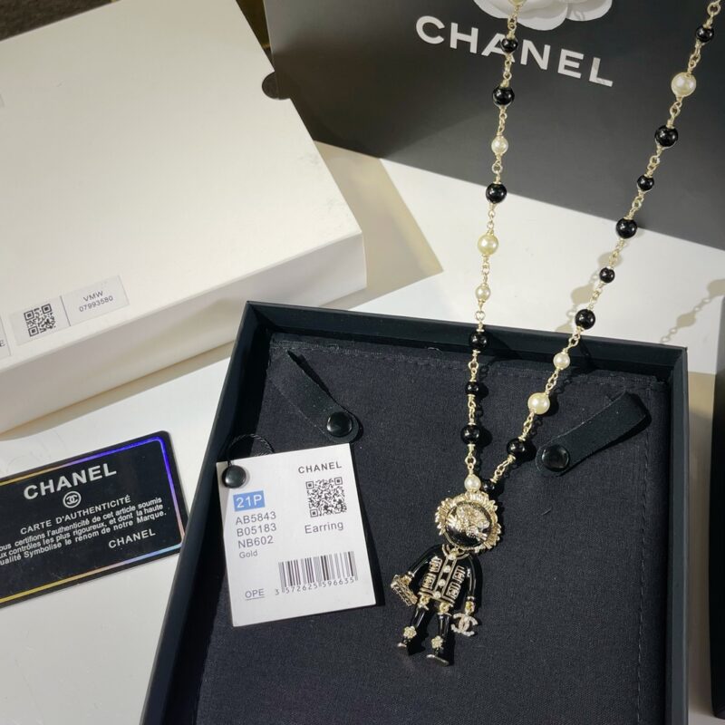 ☑️CHANEL香奈儿双c黑金狮子珍珠项链毛衣链 - Image 4