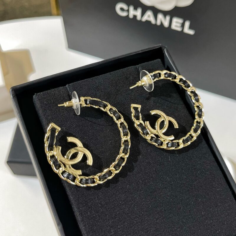 ☑️CHANEL香奈儿双c黑皮绳耳钉耳环 - Image 4