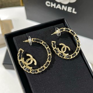 ☑️CHANEL香奈儿双c黑皮绳耳钉耳环