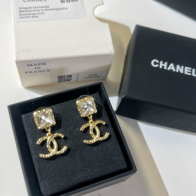 ☑️CHANEL香奈儿双c方钻耳钉耳环 - Image 4