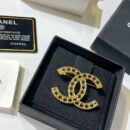 ☑️CHANEL香奈儿双c镂空胸针