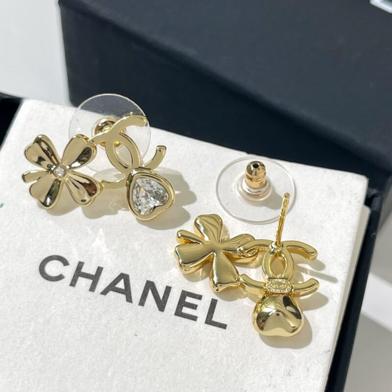 ☑️CHANEL香奈儿金色双c四叶草爱心耳钉耳环 - Image 10