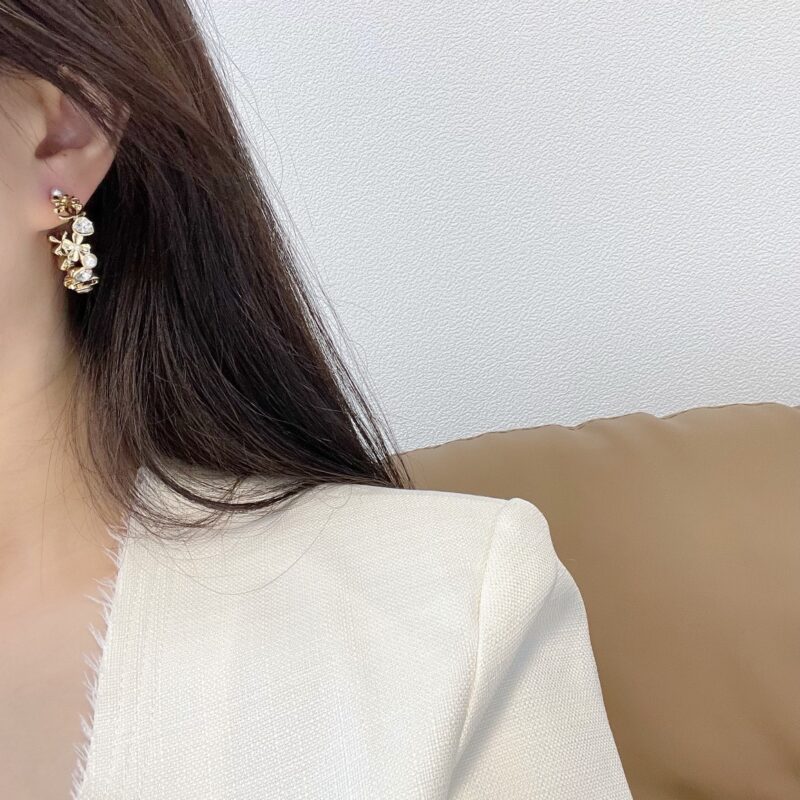 ☑️CHANEL香奈儿双c四叶草爱心珍珠耳钉耳环 - Image 7