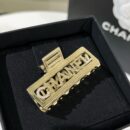 ☑️CHANEL香奈儿镂空带钻字母发夹发卡