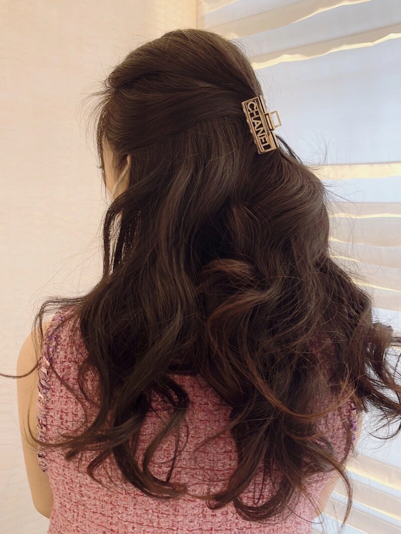☑️CHANEL香奈儿镂空带钻字母发夹发卡 - Image 10