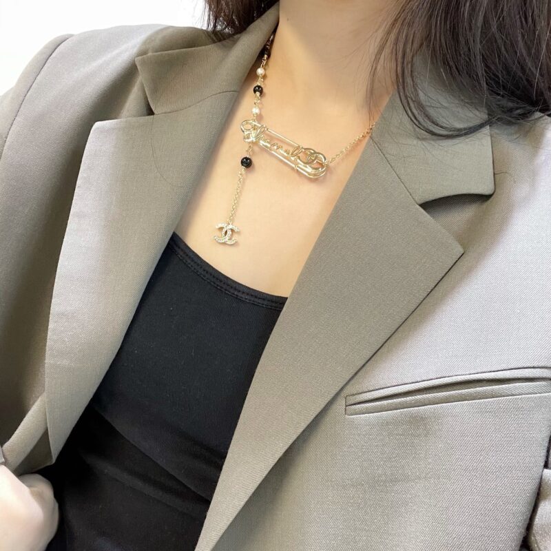 ☑️CHANEL香奈儿双c流苏珍珠别针🧷项链 - Image 7