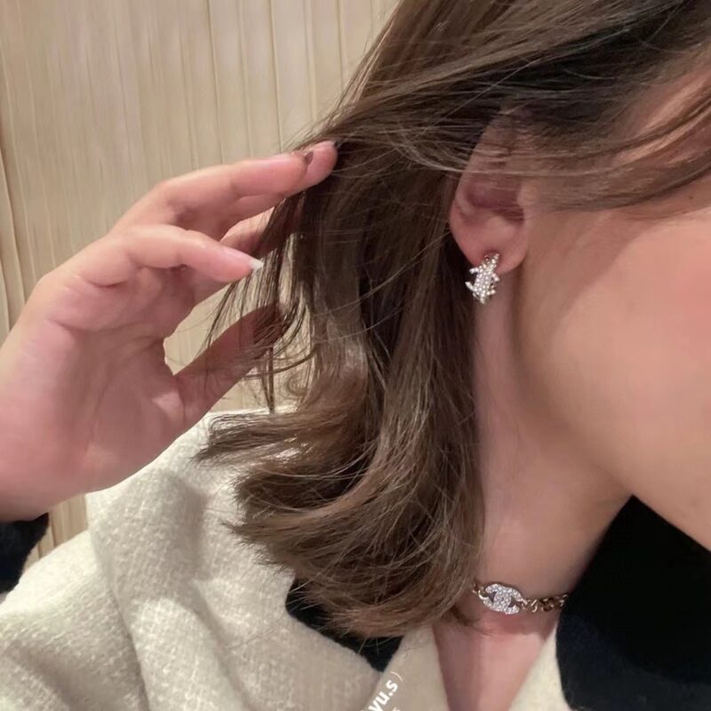 ☑️CHANEL香奈儿满钻双c菱格耳钉耳环 - Image 7