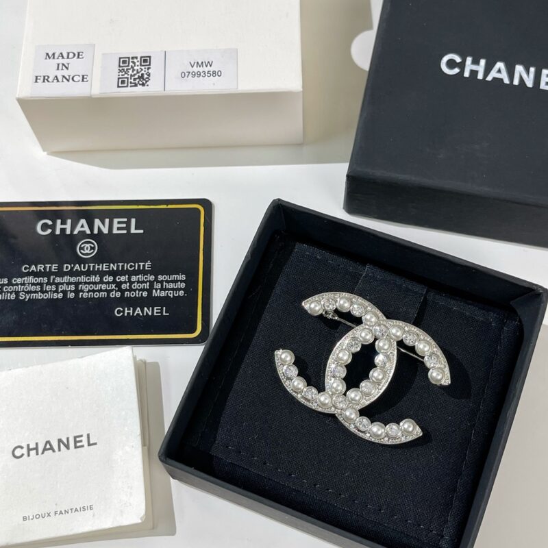 ☑️CHANEL香奈儿珍珠双c胸针 - Image 5