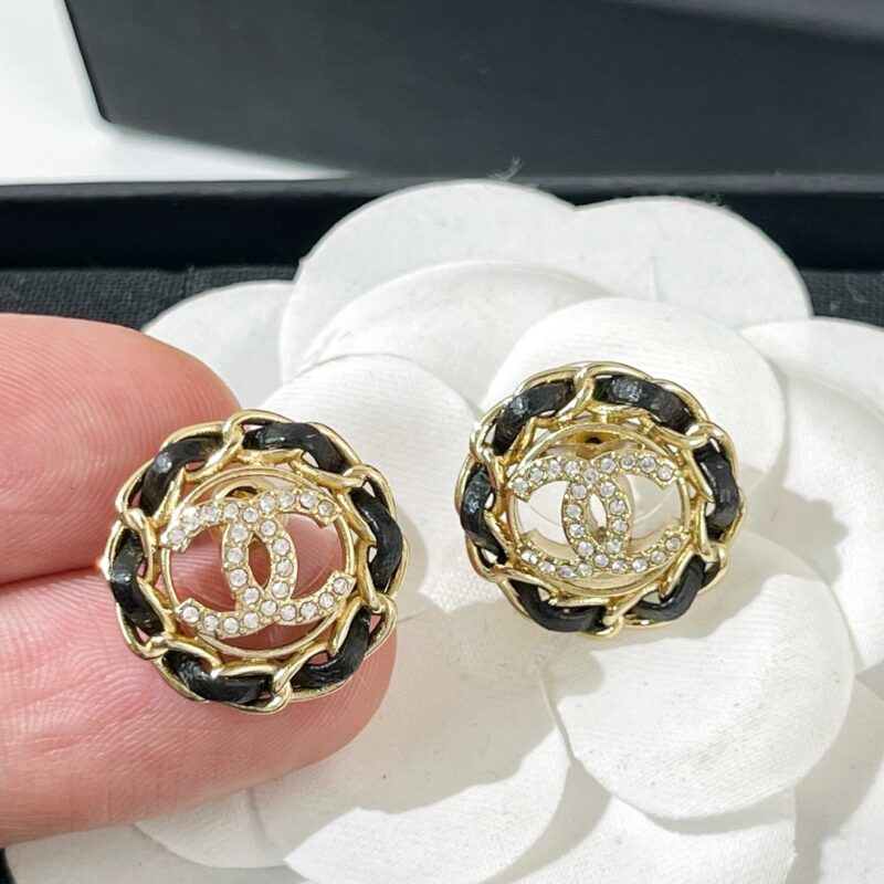☑️CHANEL香奈儿双c黑皮绳耳钉 - Image 11