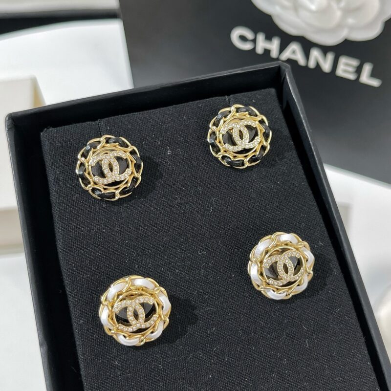 ☑️CHANEL香奈儿双c黑皮绳耳钉 - Image 6