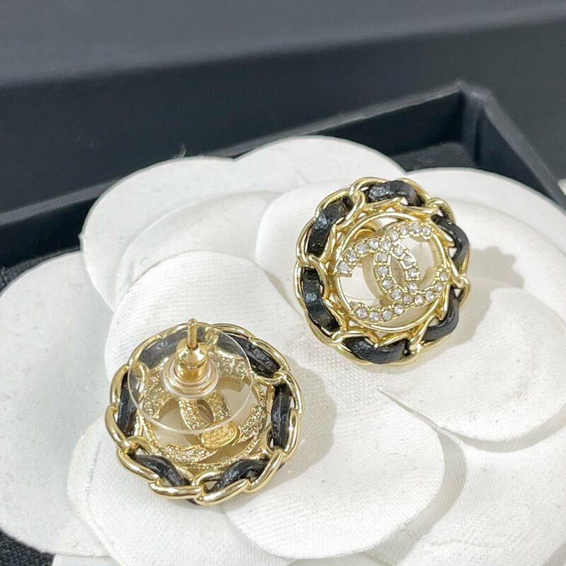 ☑️CHANEL香奈儿双c黑皮绳耳钉 - Image 12