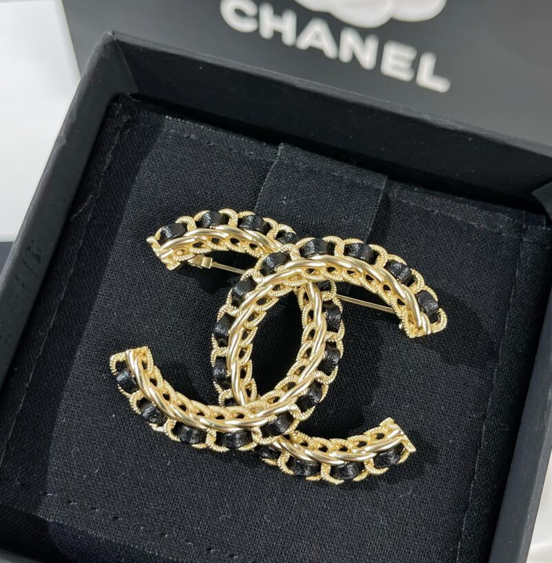☑️CHANEL香奈儿双c黑皮绳胸针 - Image 6