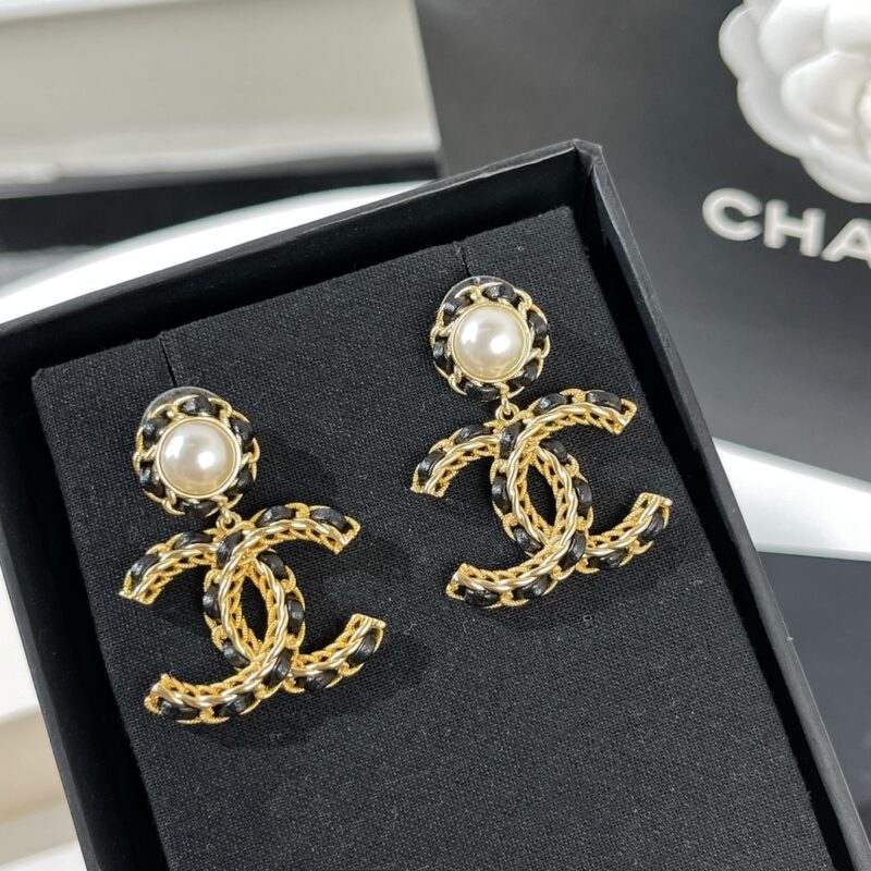 ☑️CHANEL香奈儿双c黑皮绳耳钉耳环 - Image 3