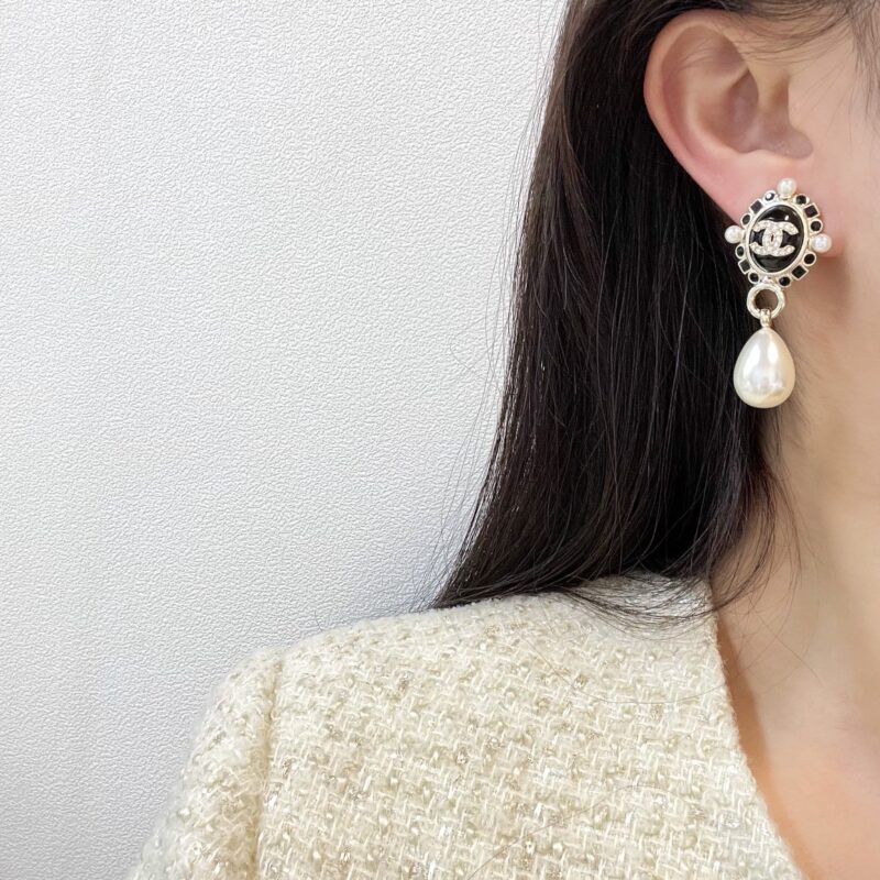 ☑️CHANEL香奈儿双c珍珠耳钉耳环 - Image 9