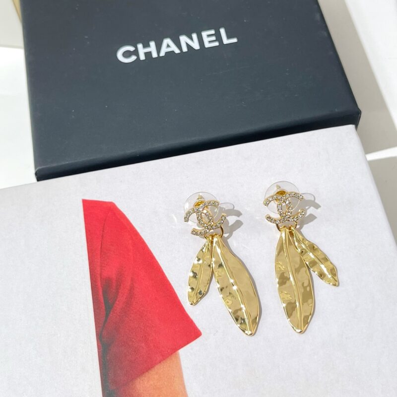 ☑️CHANEL香奈儿双c金色树叶子耳钉耳环 - Image 9