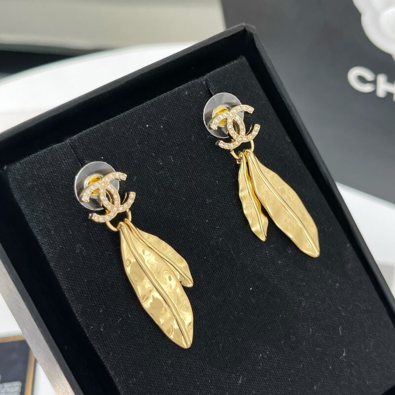 ☑️CHANEL香奈儿双c金色树叶子耳钉耳环 - Image 6