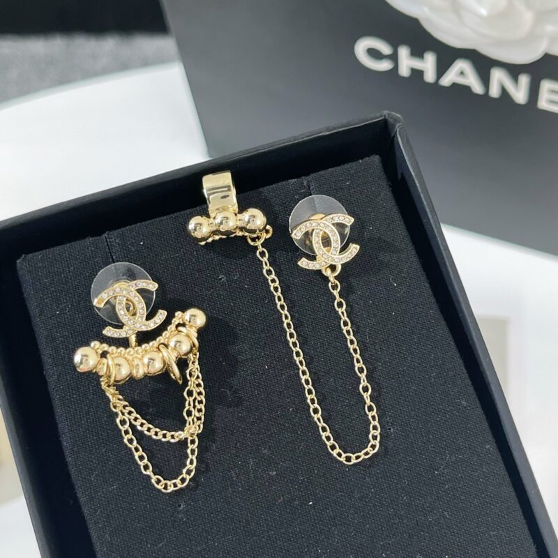 ☑️CHANEL香奈儿双c不对称耳钉耳夹 - Image 6
