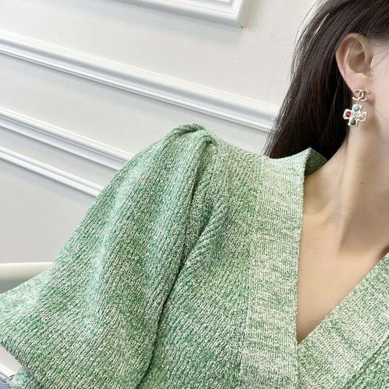 ☑️CHANEL香奈儿双c十字珍珠耳钉耳环 - Image 9