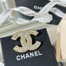 ☑️CHANEL香奈儿双c满钻胸针