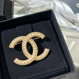 ☑️CHANEL香奈儿双c珍珠胸针