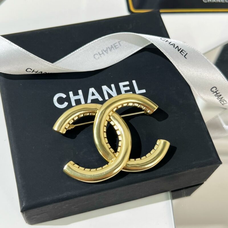 ☑️CHANEL香奈儿双c珍珠胸针 - Image 6