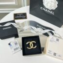 ☑️CHANEL香奈儿双c珍珠胸针