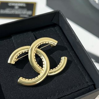 ☑️CHANEL香奈儿双c珍珠胸针
