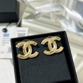 ☑️CHANEL香奈儿金色双c耳钉耳环