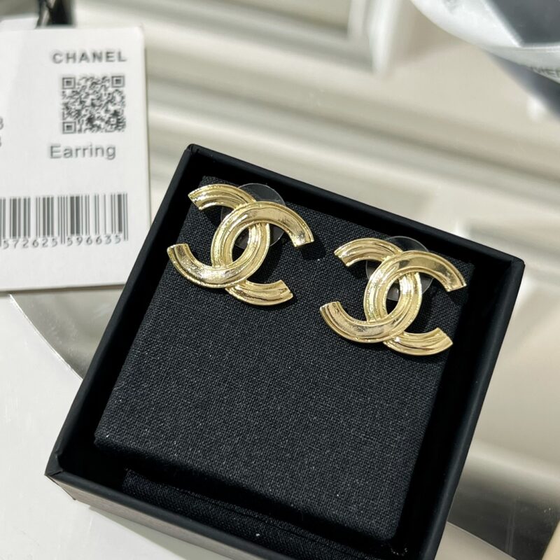 ☑️CHANEL香奈儿金色双c耳钉耳环 - Image 3