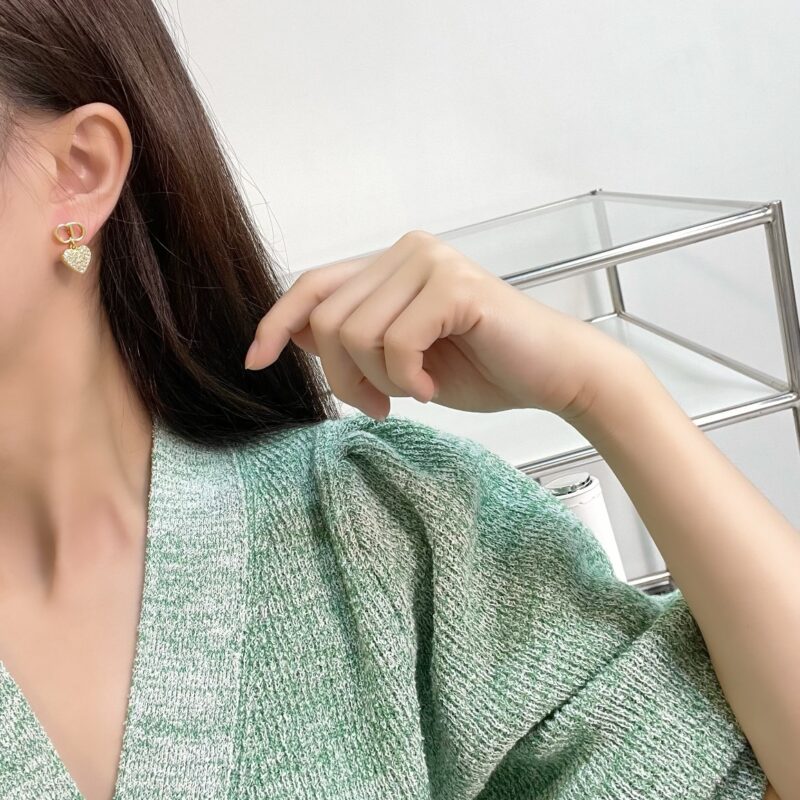 ☑️DIOR迪奥CD满钻桃心耳钉耳环 - Image 8