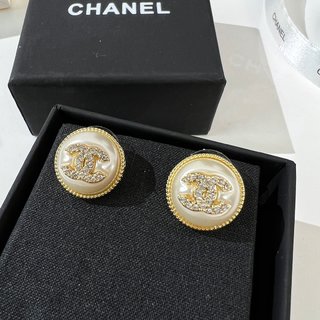 ☑️CHANEL香奈儿双c圆形耳钉耳环