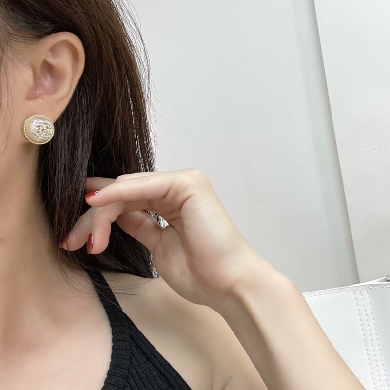☑️CHANEL香奈儿双c圆形耳钉耳环 - Image 7